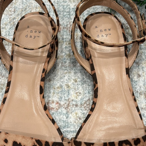 A new day sandals - Picture 2 of 6